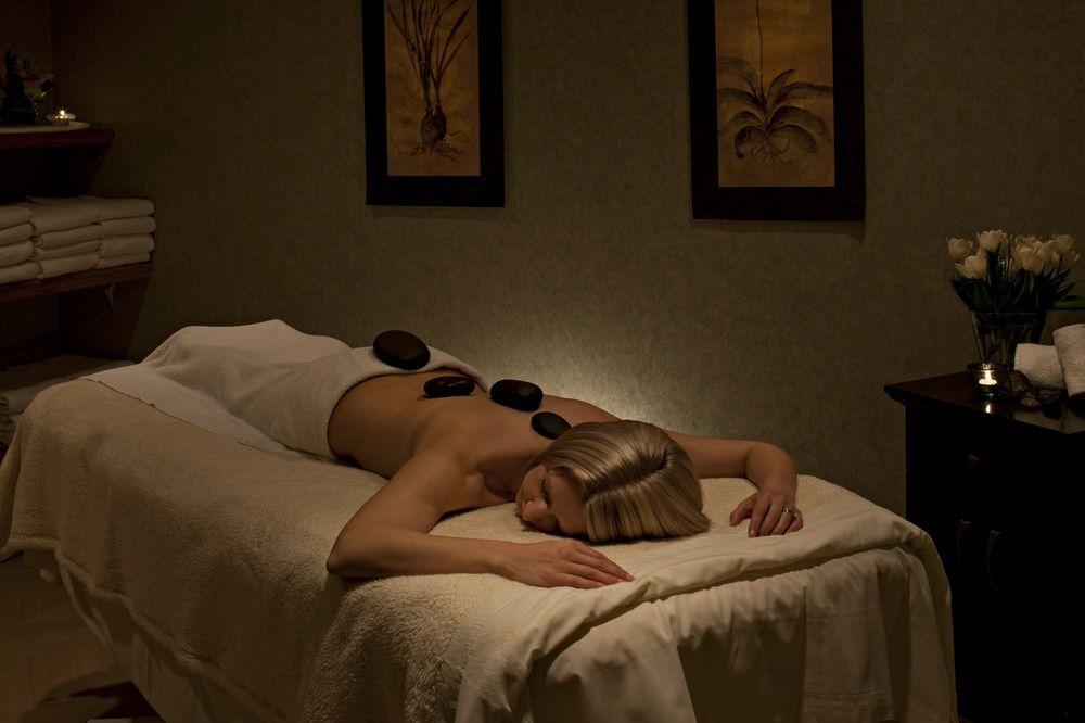 The Royal Kelowna - Bellstar Hotels & Resorts Zewnętrze zdjęcie