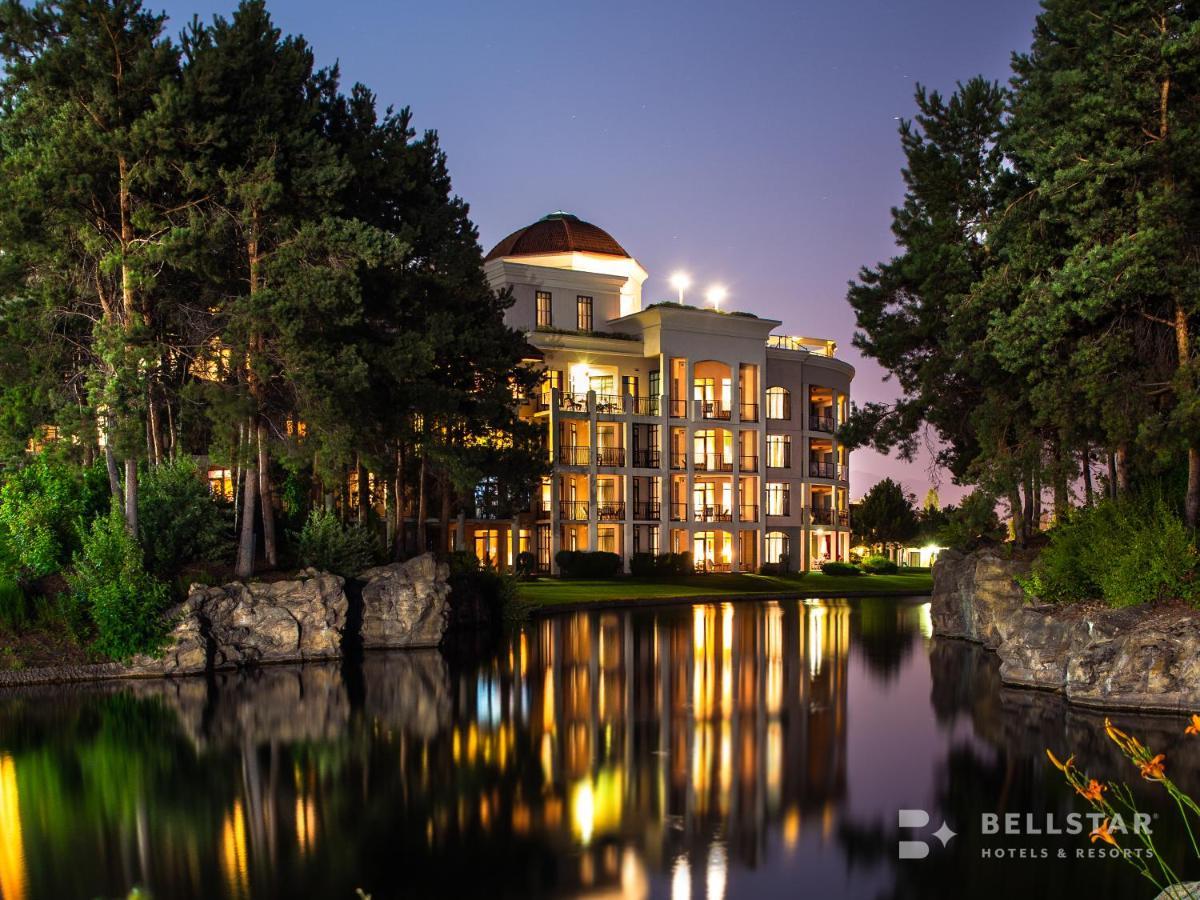 The Royal Kelowna - Bellstar Hotels & Resorts Zewnętrze zdjęcie