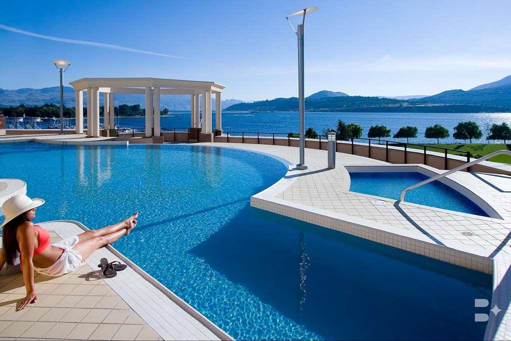 The Royal Kelowna - Bellstar Hotels & Resorts Zewnętrze zdjęcie