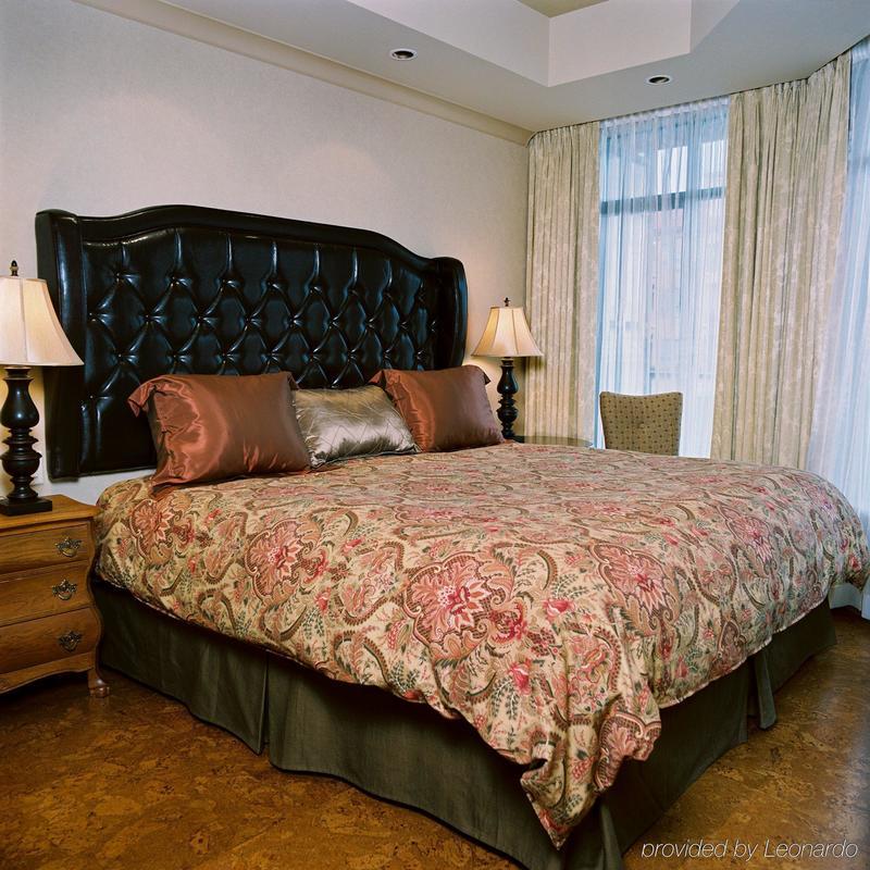The Royal Kelowna - Bellstar Hotels & Resorts Pokój zdjęcie